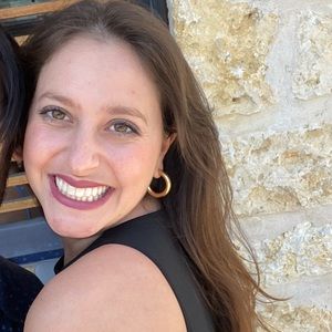 Meet your Posher, Liel